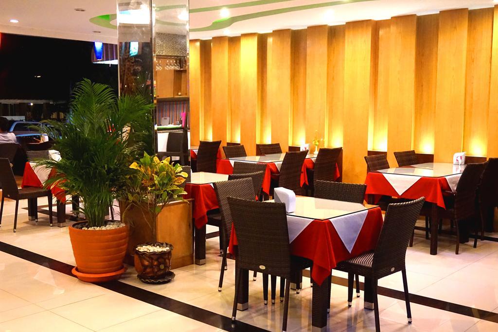 Aya Place Pattaya Zewnętrze zdjęcie