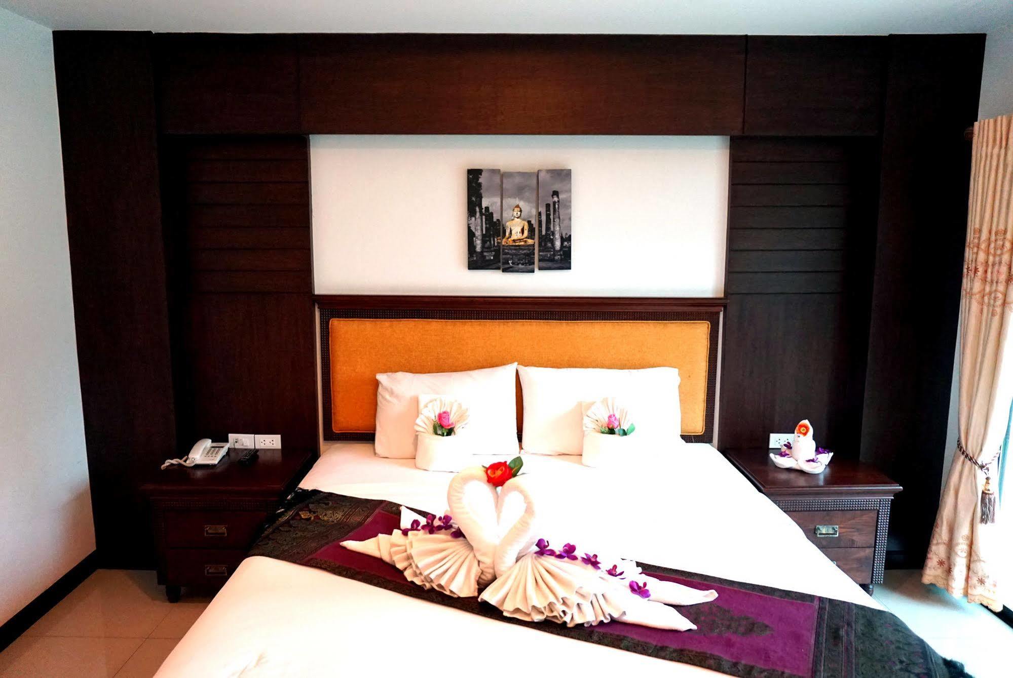 Aya Place Pattaya Zewnętrze zdjęcie